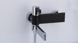 GAPPO G3281 (черный хромированный излив является переключателем на лейку)