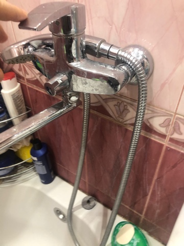 подтекающий смеситель